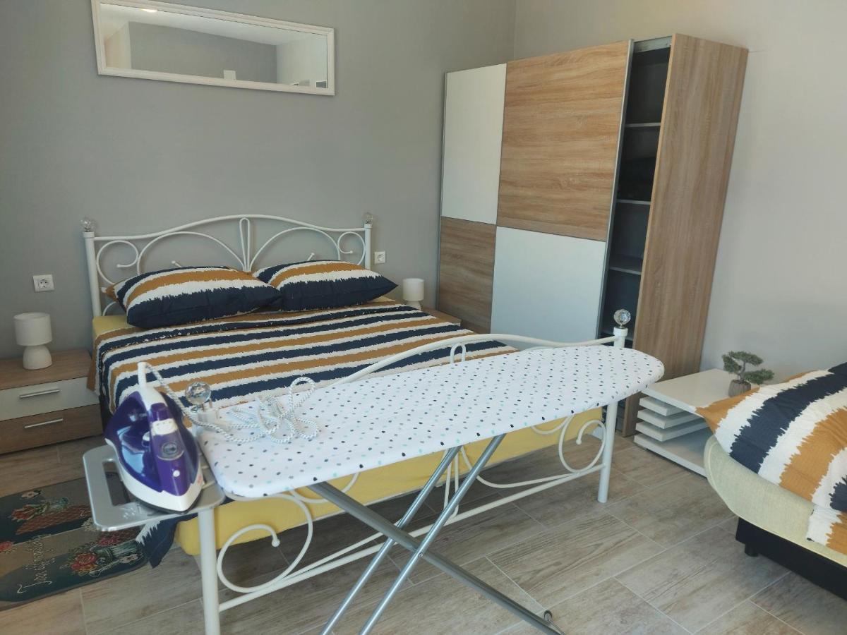 Studio Apartment Palmira Liznjan Ngoại thất bức ảnh
