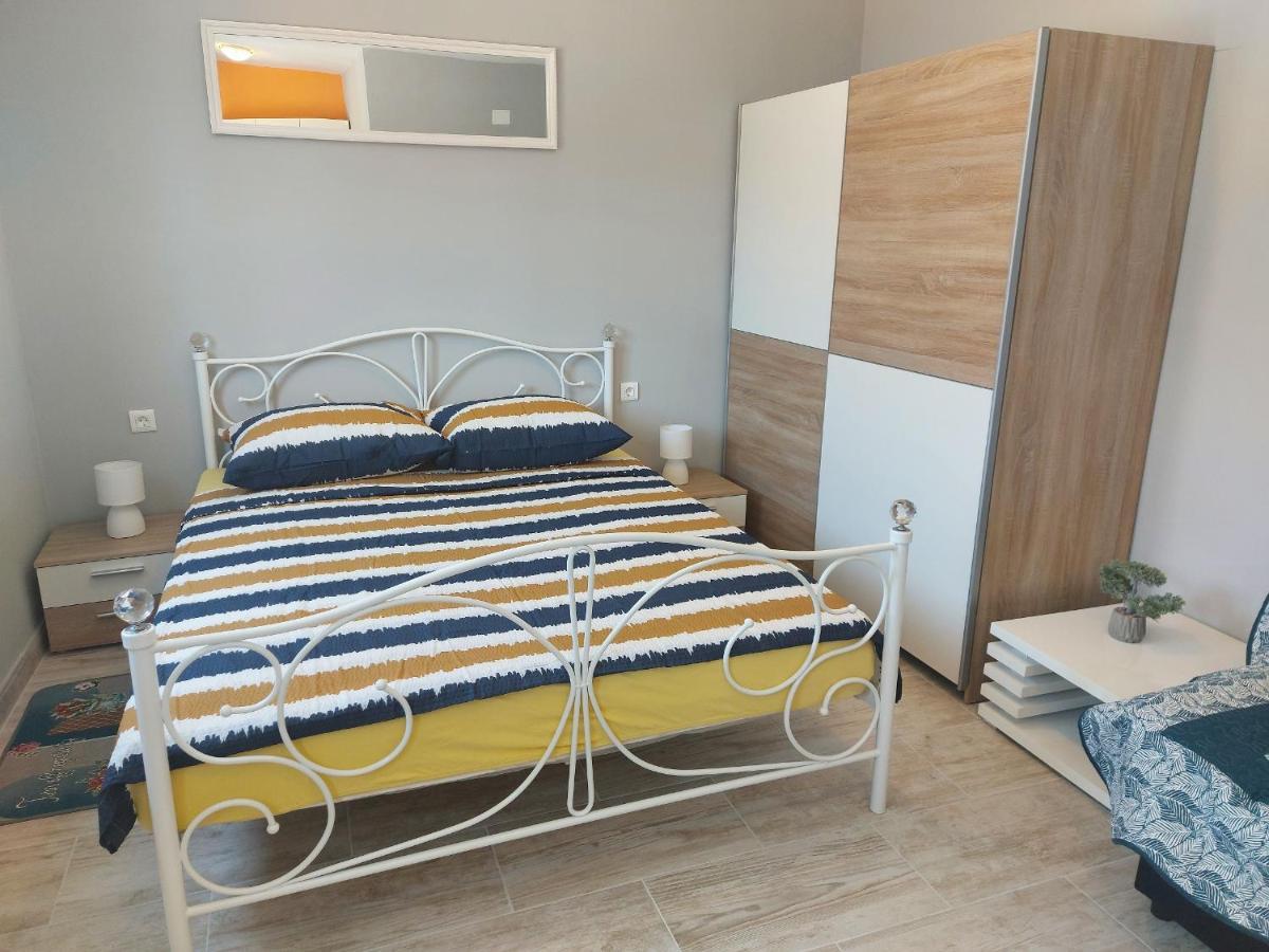 Studio Apartment Palmira Liznjan Ngoại thất bức ảnh