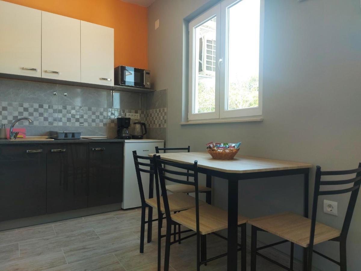 Studio Apartment Palmira Liznjan Ngoại thất bức ảnh